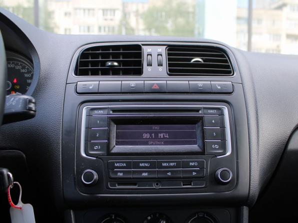 Volkswagen Polo V с пробегом 2013 года, цена 729 000 рублей, 195154 км, седан, Автокод Объявления