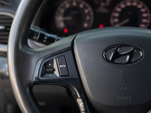 Hyundai Solaris I с пробегом 2011 года, цена 400 000 рублей, 312394 км, хэтчбек, Автокод Объявления