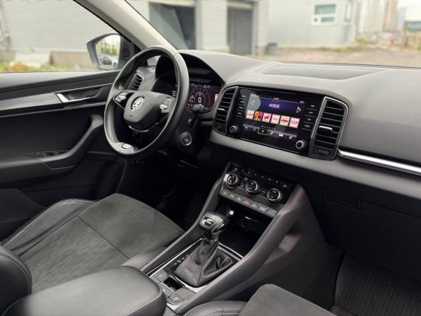 Skoda Karoq I с пробегом 2021 года, цена 1 995 000 рублей, 133859 км, внедорожник, Автокод Объявления