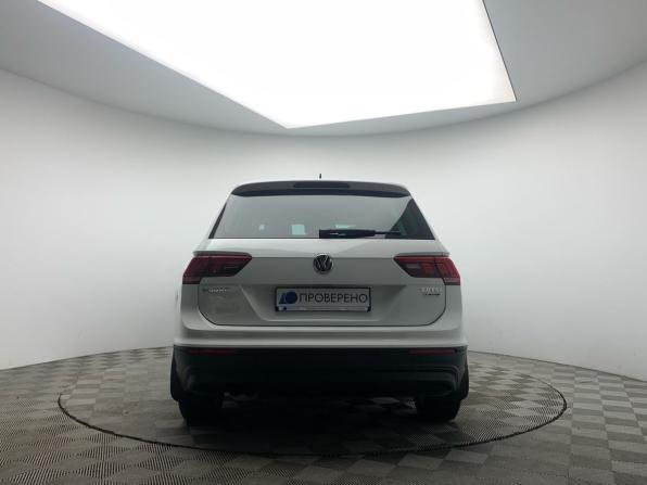 Volkswagen Tiguan II с пробегом 2018 года, цена 2 489 000 рублей, 129334 км, внедорожник, Автокод Объявления