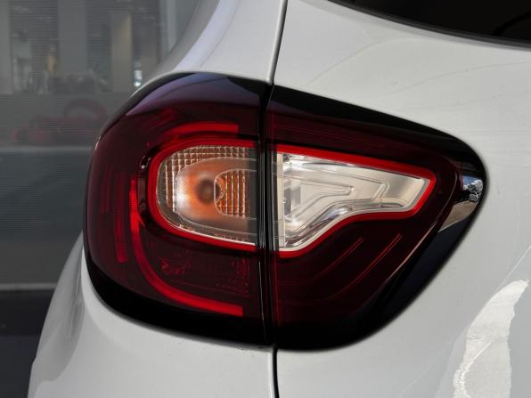 Renault Kaptur I Рестайлинг с пробегом 2021 года, цена 1 800 000 рублей, 44850 км, внедорожник, Автокод Объявления