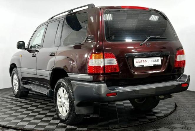 Toyota Land Cruiser 100 Series Рестайлинг 1 с пробегом 2005 года, цена 2 150 000 рублей, 284942 км, внедорожник, Автокод Объявления