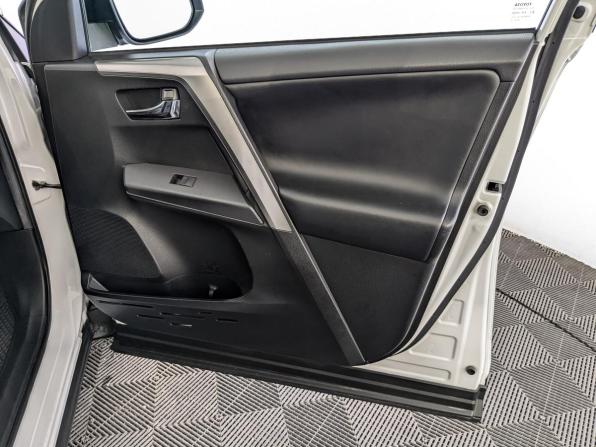 Toyota RAV4 IV (XA40) Рестайлинг с пробегом 2019 года, цена 2 820 000 рублей, 93445 км, внедорожник, Автокод Объявления