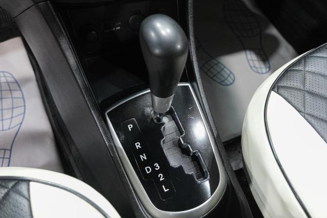 Hyundai Solaris I с пробегом 2013 года, цена 899 000 рублей, 176500 км, седан, Автокод Объявления