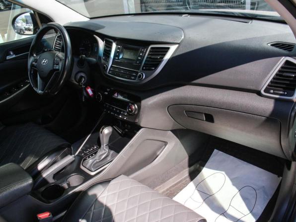 Hyundai Tucson III с пробегом 2017 года, цена 1 583 000 рублей, 177611 км, внедорожник, Автокод Объявления
