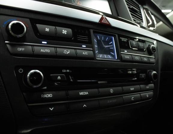 Hyundai Genesis II с пробегом 2016 года, цена 2 049 000 рублей, 102995 км, седан, Автокод Объявления