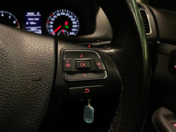 Volkswagen Touran I Рестайлинг 2 с пробегом 2013 года, цена 1 250 000 рублей, 117731 км, компактвэн, Автокод Объявления