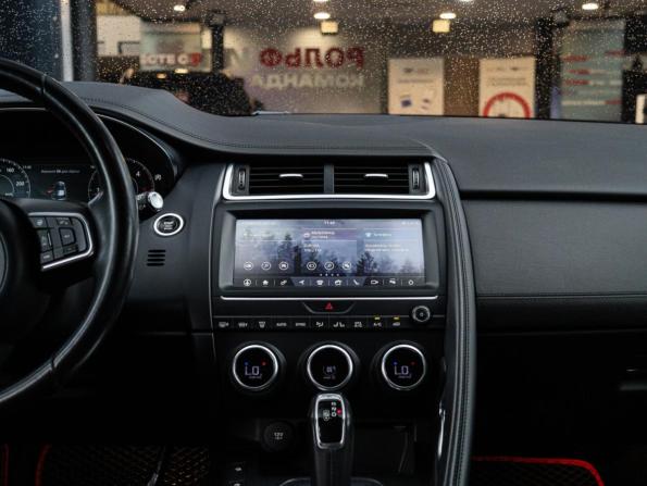 Jaguar E-Pace I с пробегом 2018 года, цена 2 550 000 рублей, 95381 км, внедорожник, Автокод Объявления