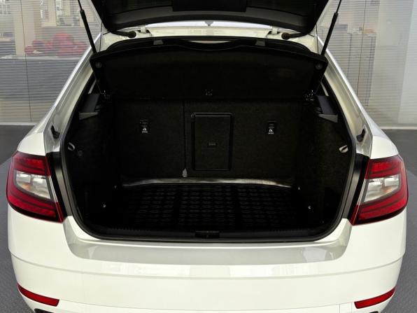 Skoda Octavia III (A7) Рестайлинг с пробегом 2017 года, цена 1 999 000 рублей, 101533 км, лифтбек, Автокод Объявления