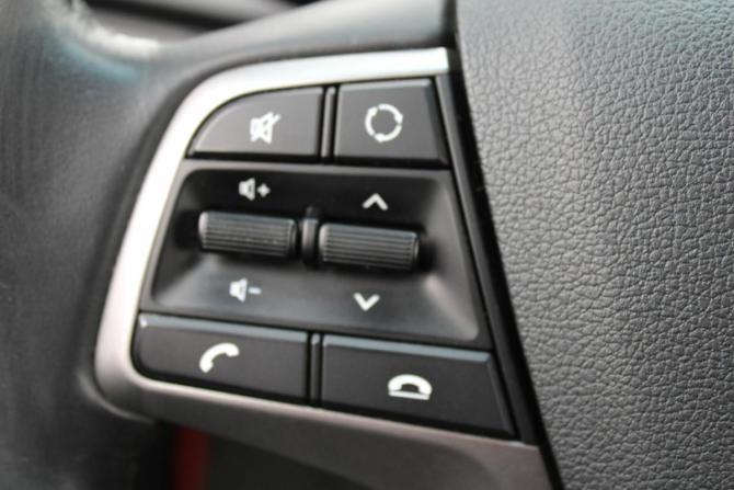 Hyundai Solaris II с пробегом 2018 года, цена 1 050 000 рублей, 186000 км, седан, Автокод Объявления