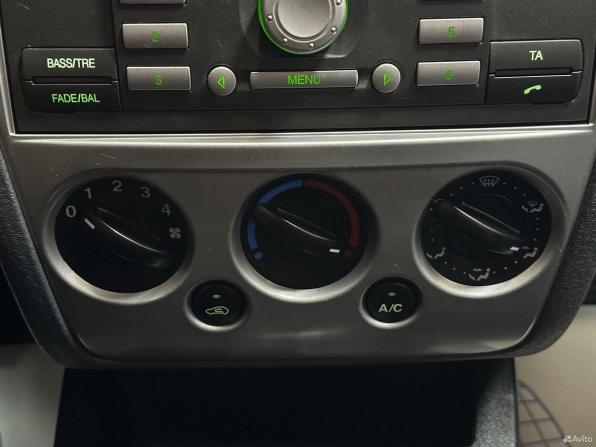 Ford Fusion I Рестайлинг с пробегом 2012 года, цена 775 000 рублей, 127126 км, хэтчбек, Автокод Объявления