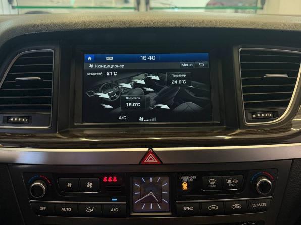 Hyundai Genesis II с пробегом 2015 года, цена 1 950 000 рублей, 218344 км, седан, Автокод Объявления