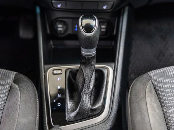 Hyundai Solaris II с пробегом 2018 года, цена 1 208 000 рублей, 136363 км, седан, Автокод Объявления