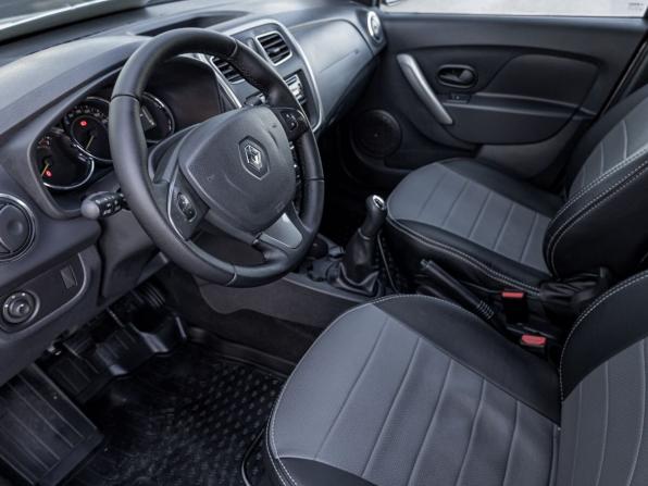 Renault Sandero II с пробегом 2018 года, цена 992 200 рублей, 96369 км, хэтчбек, Автокод Объявления