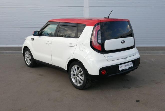 Kia Soul II Рестайлинг с пробегом 2018 года, цена 1 730 000 рублей, 56000 км, хэтчбек, Автокод Объявления