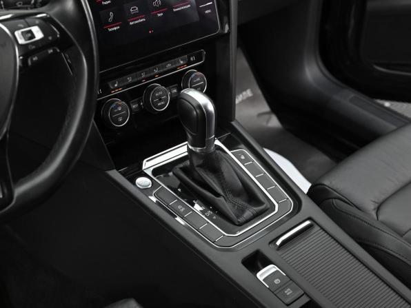 Volkswagen Passat B8 с пробегом 2017 года, цена 1 499 000 рублей, 189000 км, универсал, Автокод Объявления