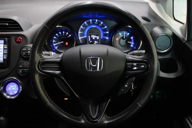 Honda Fit Shuttle I с пробегом 2012 года, цена 979 000 рублей, 134995 км, универсал, Автокод Объявления
