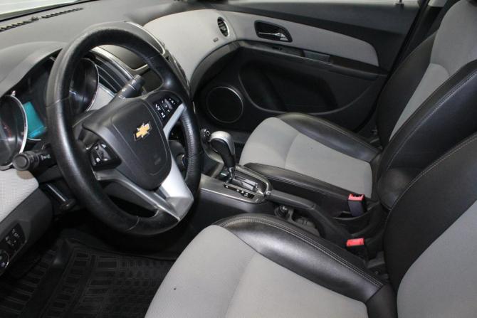 Chevrolet Cruze I Рестайлинг с пробегом 2013 года, цена 599 000 рублей, 172868 км, седан, Автокод Объявления