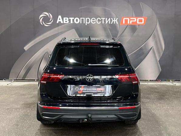 Volkswagen Tiguan II Рестайлинг с пробегом 2021 года, цена 2 775 000 рублей, 122566 км, внедорожник, Автокод Объявления