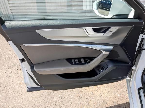 Audi A6 V (C8) с пробегом 2020 года, цена 4 615 000 рублей, 93129 км, универсал, Автокод Объявления