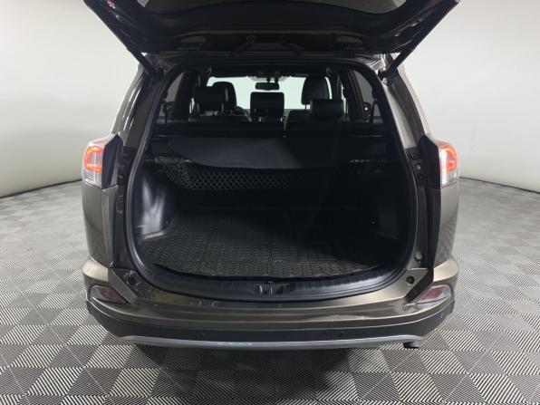 Toyota RAV4 IV (XA40) Рестайлинг с пробегом 2016 года, цена 2 700 000 рублей, 109000 км, внедорожник, Автокод Объявления