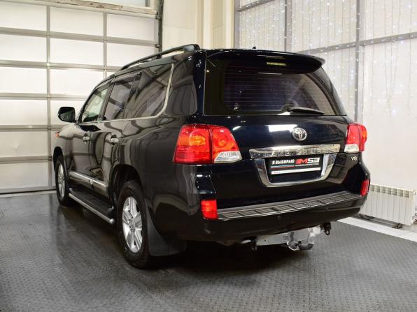 Toyota Land Cruiser 200 Series Рестайлинг 1 с пробегом 2015 года, цена 4 299 995 рублей, 179959 км, внедорожник, Автокод Объявления