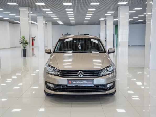 Volkswagen Polo V Рестайлинг с пробегом 2016 года, цена 1 000 000 рублей, 146000 км, седан, Автокод Объявления