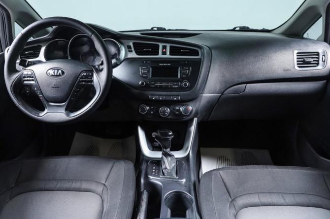 Kia Ceed II с пробегом 2013 года, цена 899 000 рублей, 271000 км, хэтчбек, Автокод Объявления