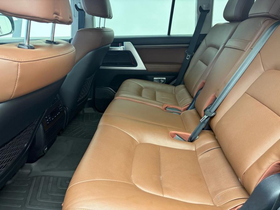 Toyota Land Cruiser 200 Series Рестайлинг 2 Ростов-на-Дону  - изображение 17