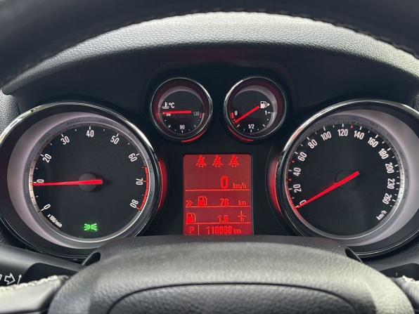 Opel Mokka I с пробегом 2013 года, цена 1 195 000 рублей, 118068 км, внедорожник, Автокод Объявления