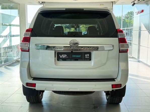 Toyota Land Cruiser Prado 150 Series Рестайлинг 1 с пробегом 2014 года, цена 3 670 000 рублей, 279264 км, внедорожник, Автокод Объявления