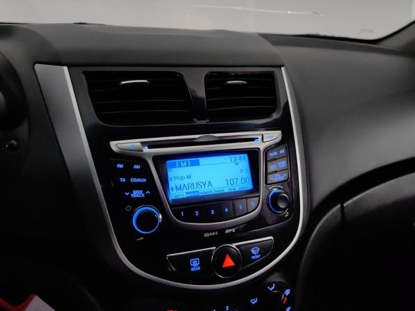 Hyundai Solaris I с пробегом 2011 года, цена 595 000 рублей, 204144 км, хэтчбек, Автокод Объявления