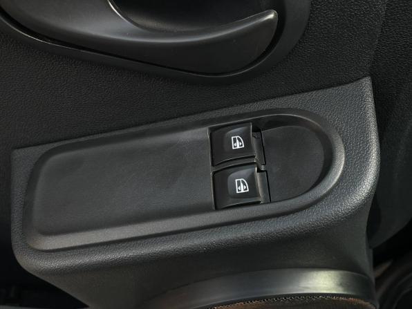 Renault Duster I Рестайлинг с пробегом 2015 года, цена 1 255 000 рублей, 91931 км, внедорожник, Автокод Объявления