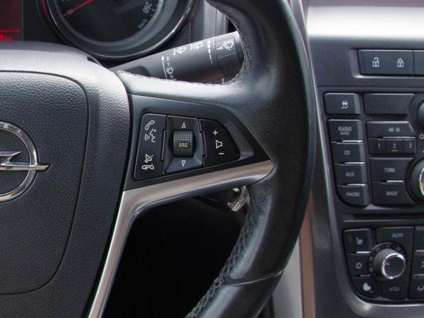 Opel Astra J с пробегом 2011 года, цена 699 000 рублей, 178000 км, хэтчбек, Автокод Объявления