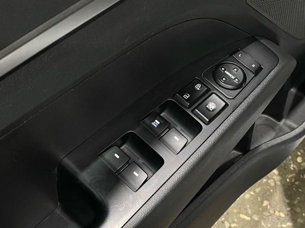 Hyundai Elantra VI (AD) Рестайлинг с пробегом 2020 года, цена 1 590 000 рублей, 105000 км, седан, Автокод Объявления