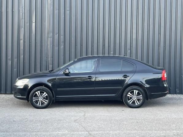 Skoda Octavia II (A5) Рестайлинг с пробегом 2013 года, цена 645 000 рублей, 322282 км, лифтбек, Автокод Объявления