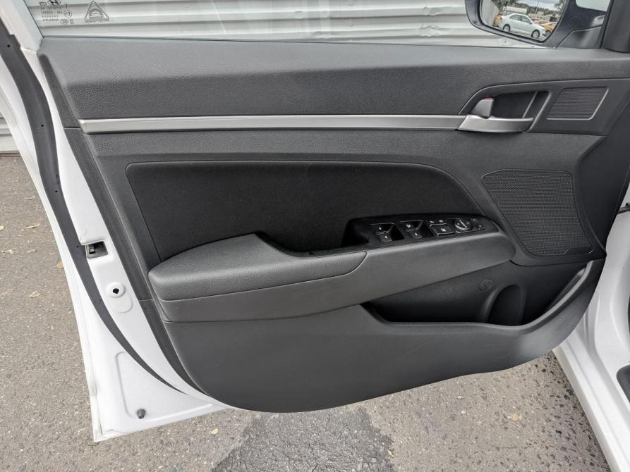 Hyundai Elantra VI (AD) Рестайлинг Москва  - изображение 18