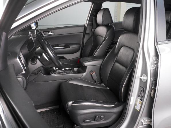 Kia Sportage IV Рестайлинг с пробегом 2020 года, цена 2 420 000 рублей, 140371 км, внедорожник, Автокод Объявления