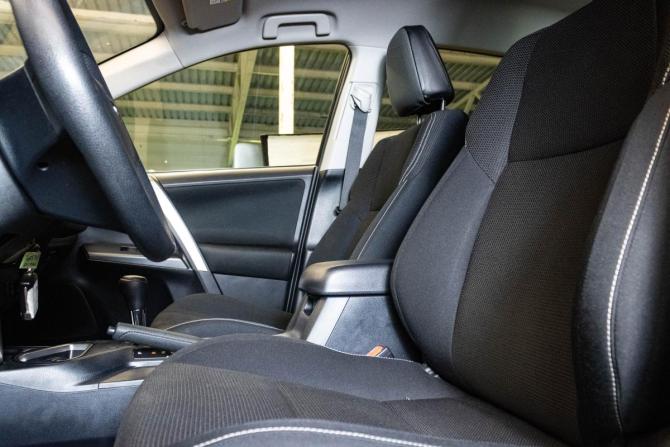 Toyota RAV4 IV (XA40) с пробегом 2015 года, цена 1 879 000 рублей, 174547 км, внедорожник, Автокод Объявления