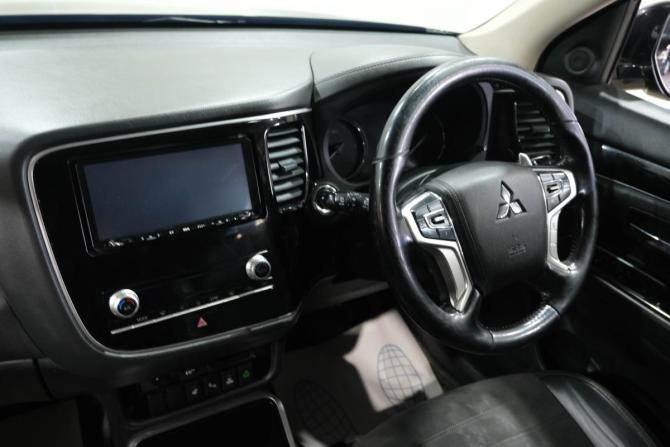 Mitsubishi Outlander III Рестайлинг 3 с пробегом 2020 года, цена 3 099 000 рублей, 168000 км, внедорожник, Автокод Объявления