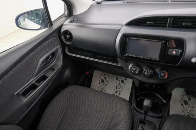 Toyota Vitz III (XP130) Рестайлинг 2 с пробегом 2017 года, цена 899 000 рублей, 85000 км, хэтчбек, Автокод Объявления
