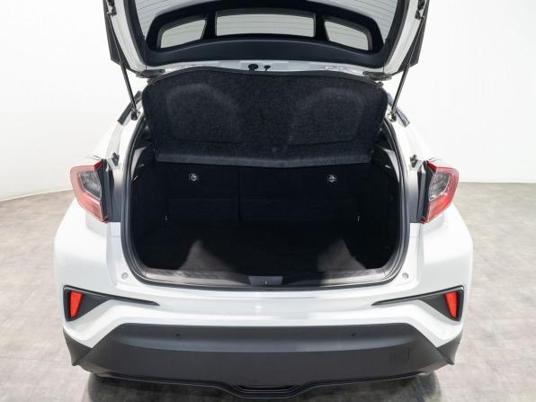 Toyota C-HR I с пробегом 2018 года, цена 1 980 000 рублей, 73562 км, внедорожник, Автокод Объявления