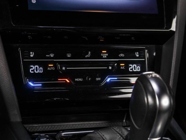 Volkswagen Passat CC II Рестайлинг с пробегом 2020 года, цена 3 790 000 рублей, 31778 км, лифтбек, Автокод Объявления