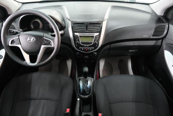Hyundai Solaris I с пробегом 2012 года, цена 919 000 рублей, 83000 км, седан, Автокод Объявления