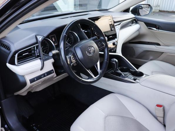 Toyota Camry VIII (XV70) Рестайлинг с пробегом 2021 года, цена 3 149 000 рублей, 78500 км, седан, Автокод Объявления