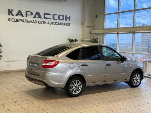 Lada (ВАЗ) Granta I Рестайлинг с пробегом 2019 года, цена 620 000 рублей, 124000 км, хэтчбек, Автокод Объявления