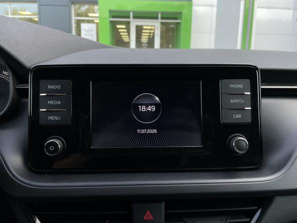 Skoda Rapid II с пробегом 2021 года, цена 1 599 000 рублей, 40282 км, лифтбек, Автокод Объявления