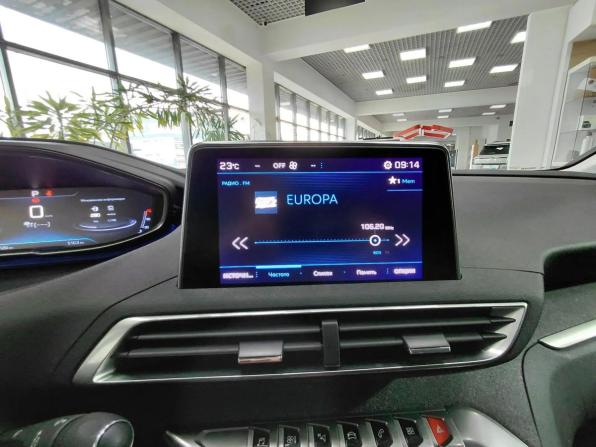 Peugeot 5008 II с пробегом 2018 года, цена 1 900 000 рублей, 100119 км, внедорожник, Автокод Объявления