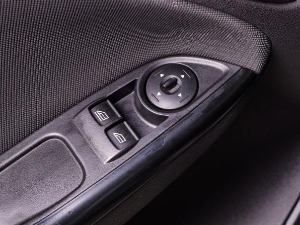 Ford Focus III с пробегом 2013 года, цена 739 000 рублей, 272200 км, хэтчбек, Автокод Объявления