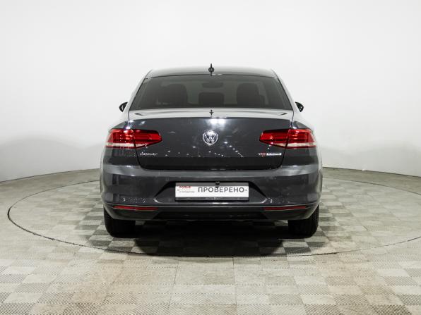 Volkswagen Passat B8 с пробегом 2017 года, цена 1 575 989 рублей, 201000 км, седан, Автокод Объявления